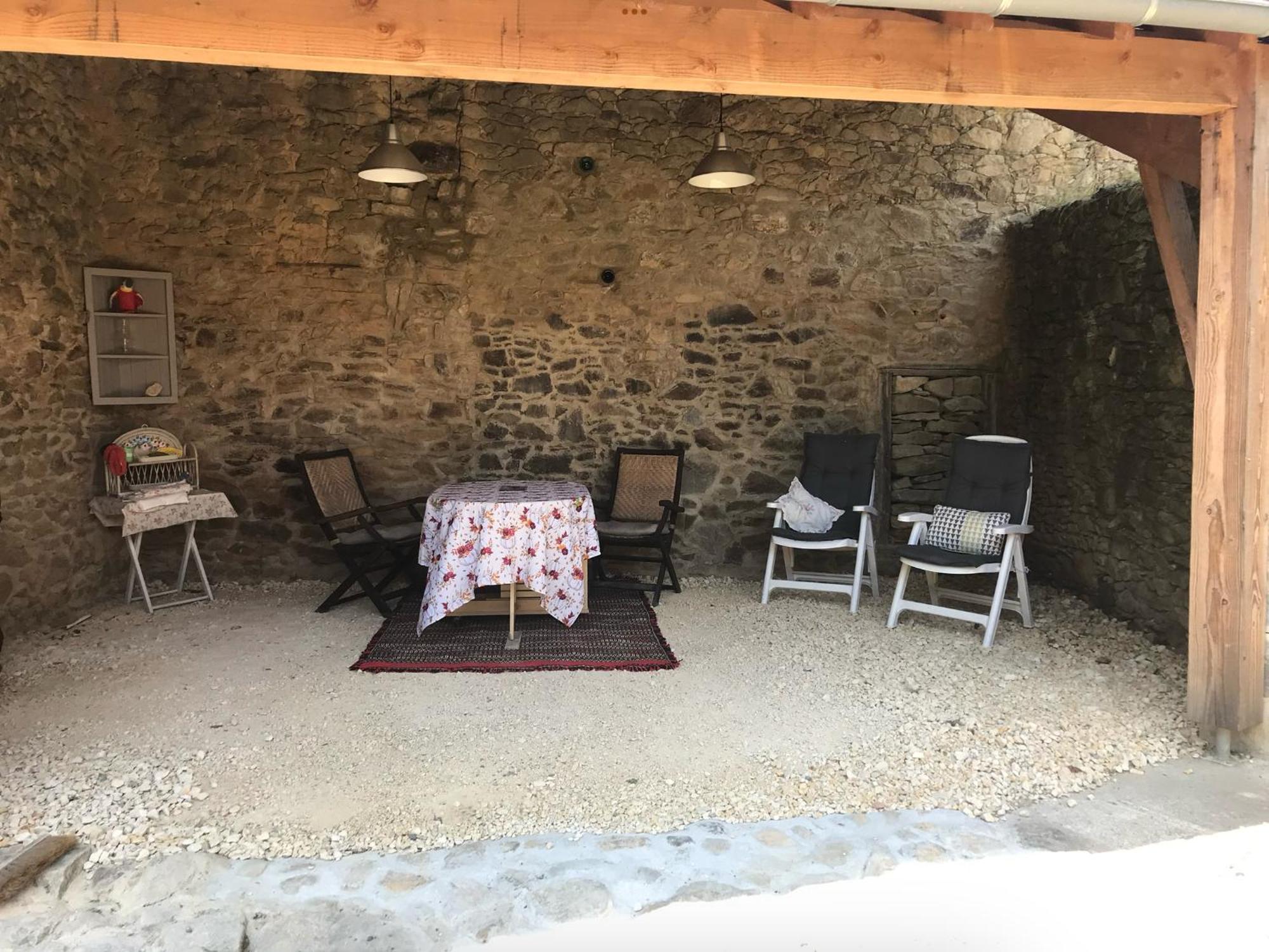 Bed and Breakfast Le Petit Grange Le Lindois Екстер'єр фото