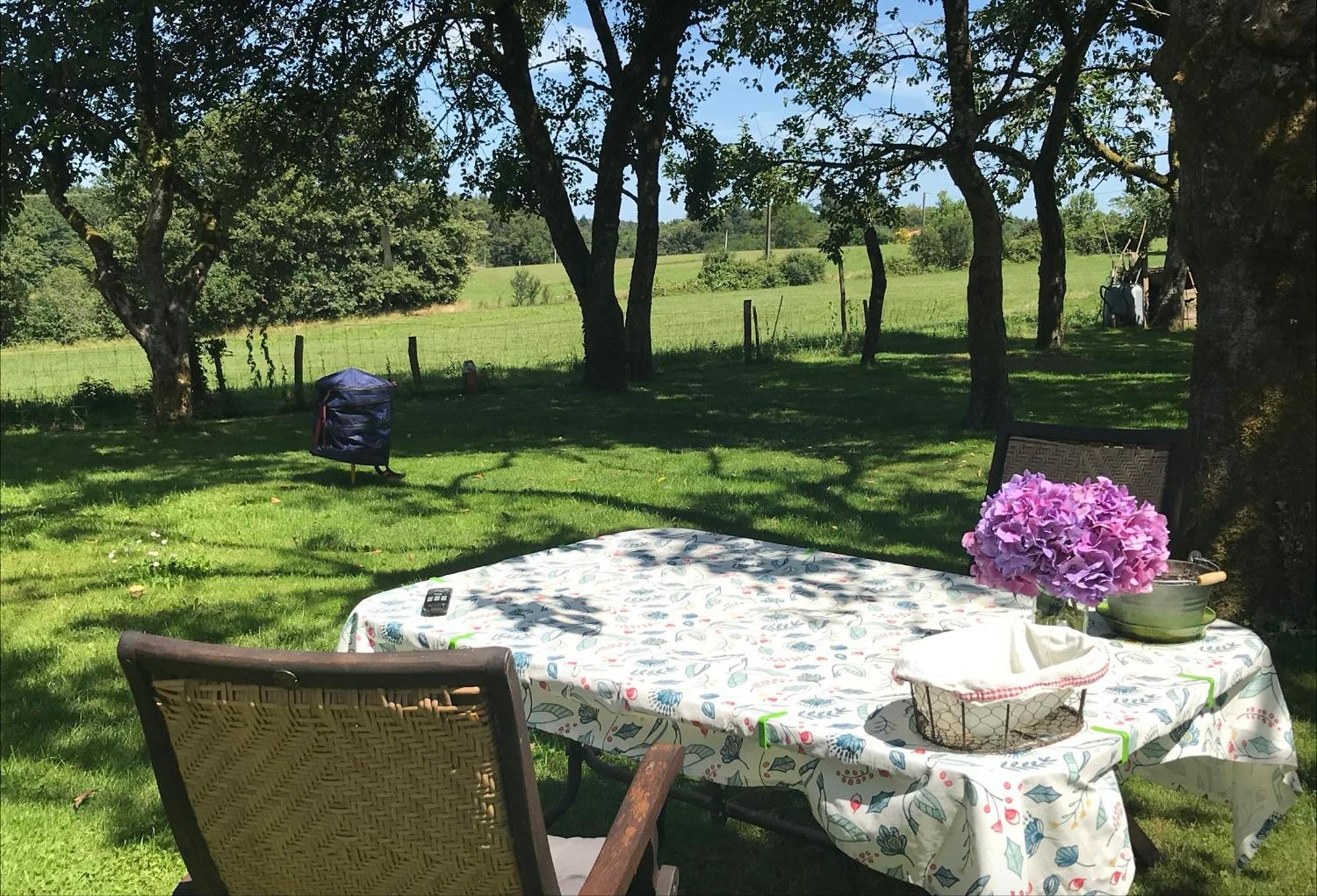 Bed and Breakfast Le Petit Grange Le Lindois Екстер'єр фото